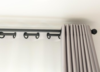 Покраска алюминиевых уголков и карнизов